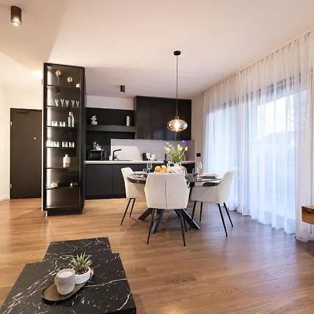 Apartament Devigo *
